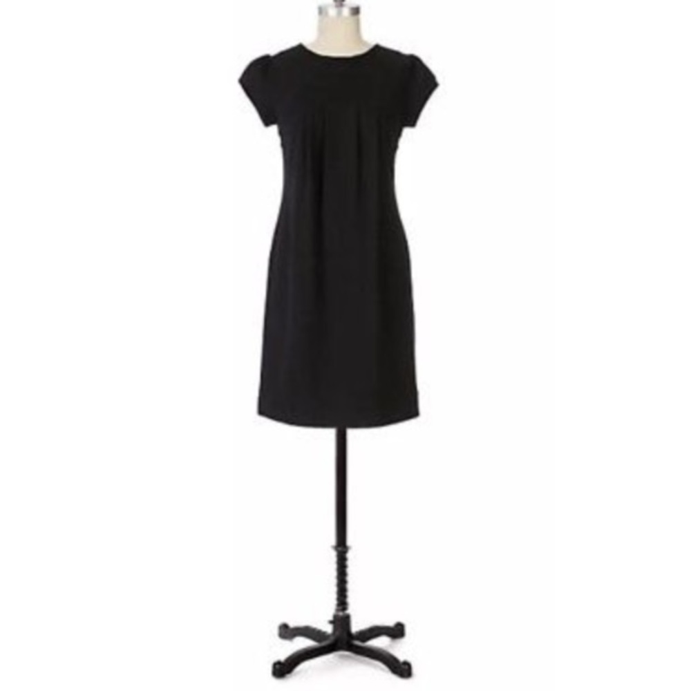 ANTHROPOLOGIE Deletta black Ponte shift dress
